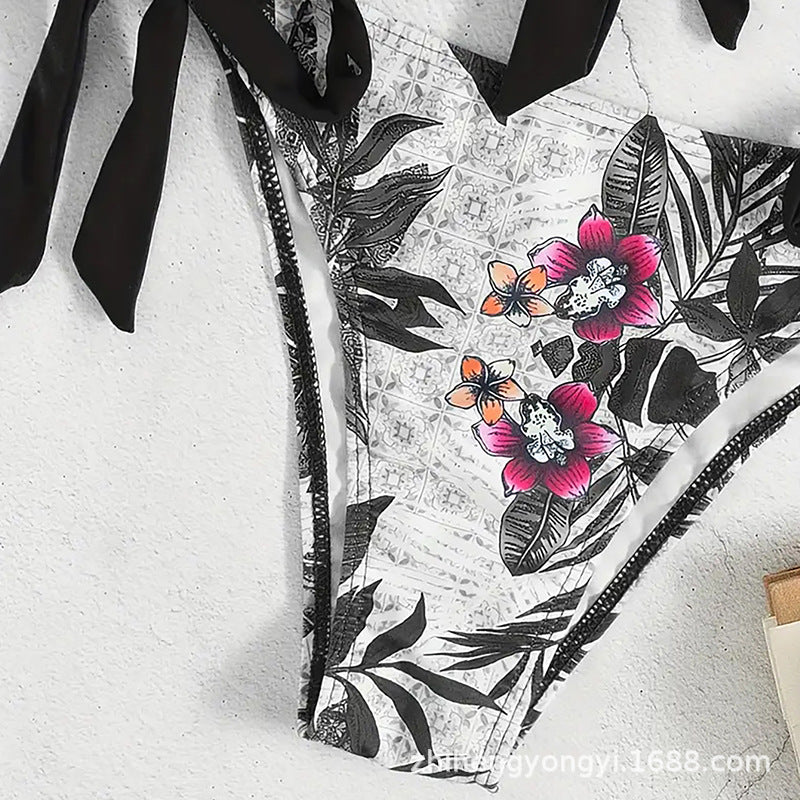 Damen Bikini mit knotenförmigem Oberteil und floralem Unterteil EB