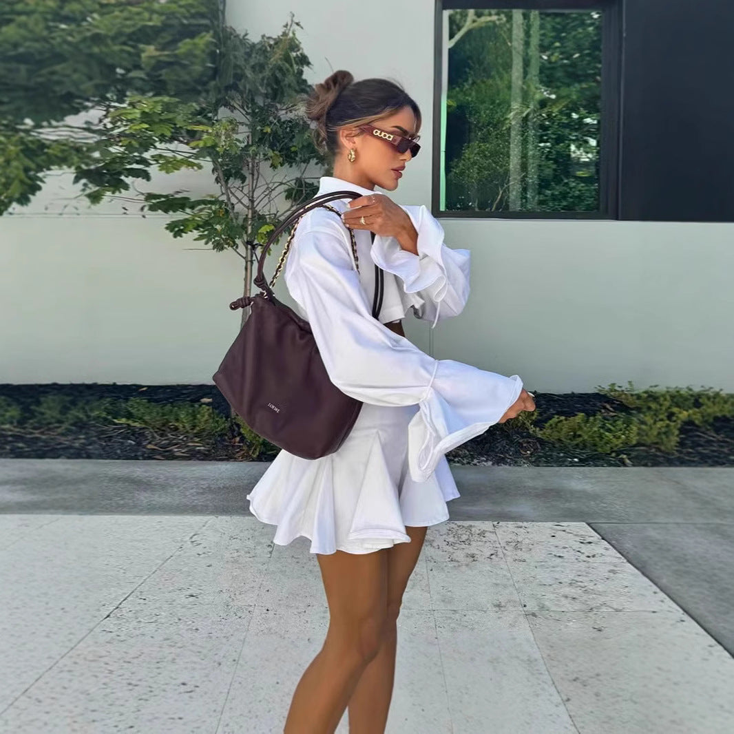 Damen modisches kurzämliges Set aus fließendem Material mit cropped Bluse und weit schwingendem Rock EB
