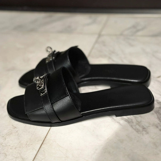 Damen elegante Flip-Flops mit modischen Riemen und komfortablem Fußbett EB