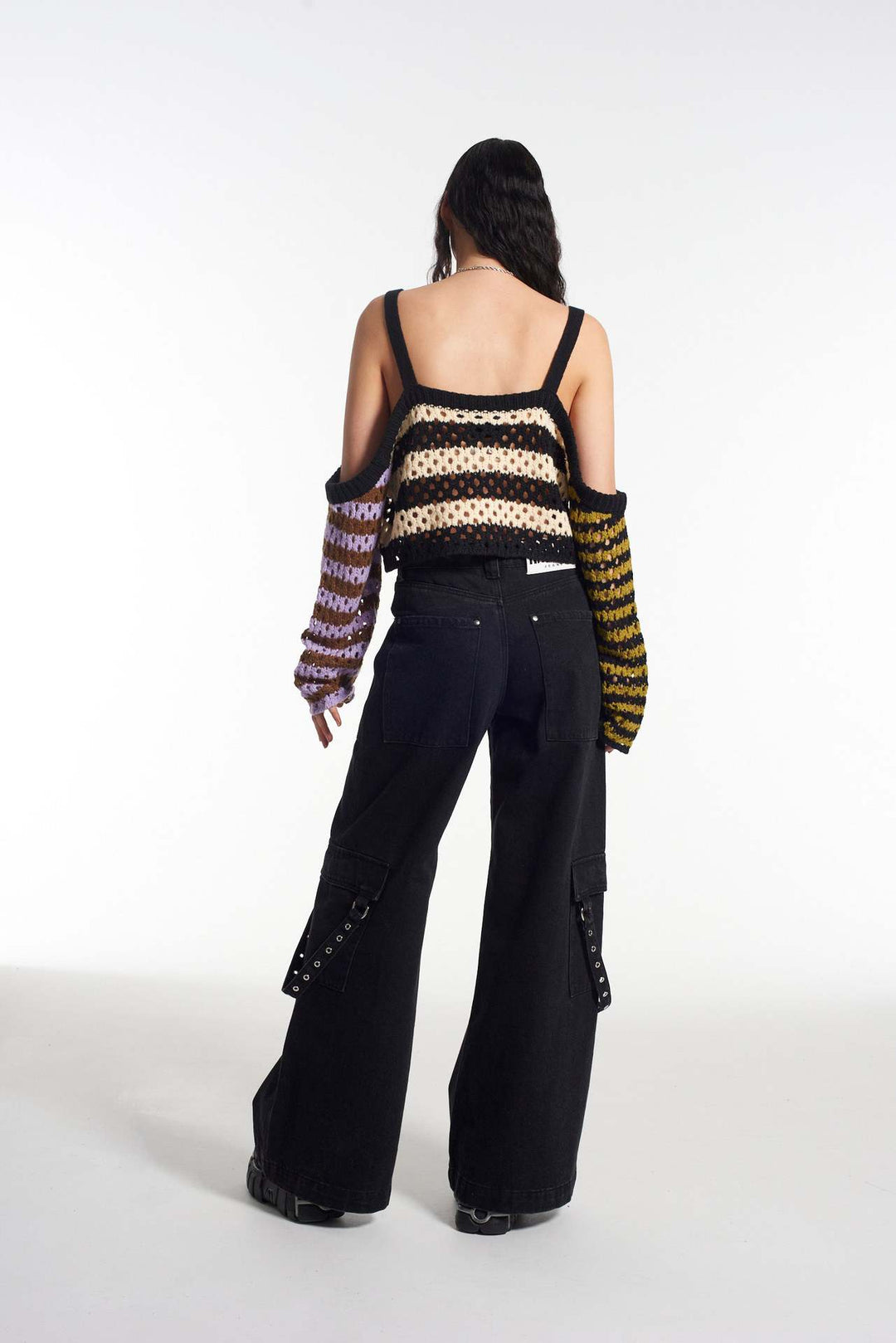 Damen gehäkeltes Crop-Top mit kreativen Streifen und dekorativen Ärmeln EB