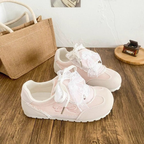 Damen Sneaker mit romantischem Spitzen-Design und atmungsaktiver Oberflächenstruktur EB