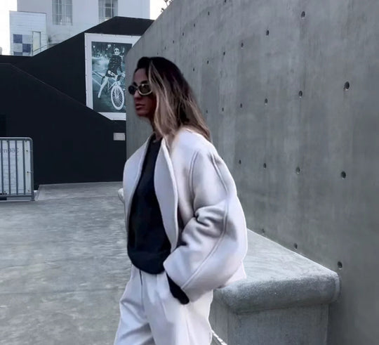 Damen Oversized Blazer mit asymmetrischem Design und eleganter Drapierung EB