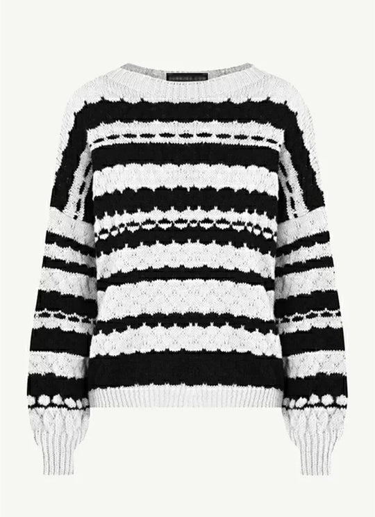 Damen gemütlicher Strickpullover mit modernem Zopfmuster und grafischen Akzenten EB
