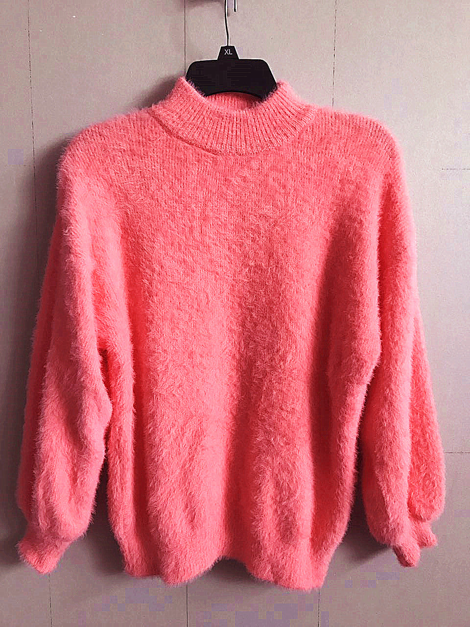 Damen Flauschiger Mohair-Mix Pullover mit Stehkragen und Oversize-Silhouette EB