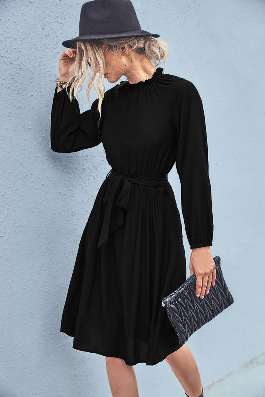Damen Midi-Kleid mit elastischem Taillengürtel und femininen Puffärmeln EB