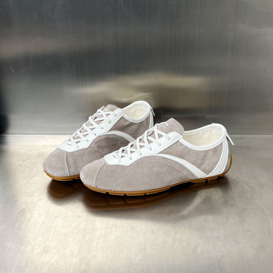 Damen Sportliche Sneakers aus hochwertigem Wildleder mit innovativer Sohlenkonstruktion EB