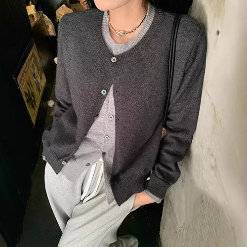 Damen Strickcardigan mit Rundhalsausschnitt und Knopfdetail EB