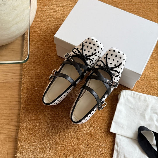 Damen modische Ballerinas mit verstellbaren Riemen und Punktmuster EB