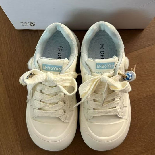 Damen Modische Sneakers mit dekorativen Applikationen und dämpfender Sohle EB