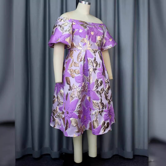 Damen Off-Shoulder Kleid mit floralen Präge-Details EB