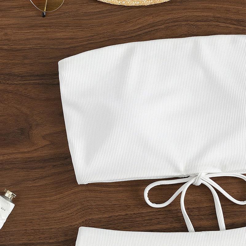Damen Bandeau-Bikini mit verstellbarem Höschen und raffiniertem Design EB