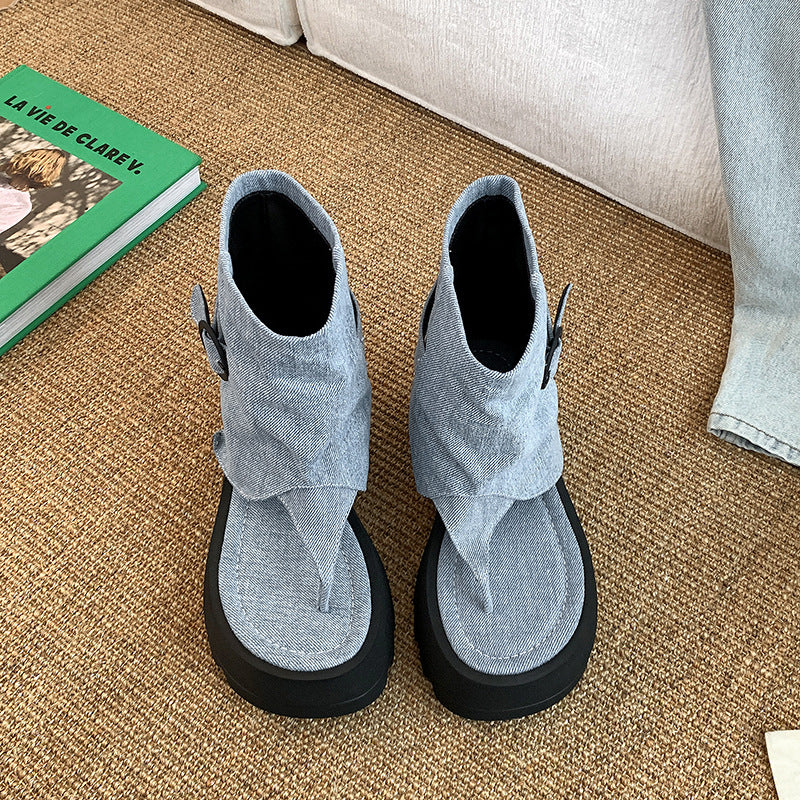 Damen Bequeme Ankle-Boots mit modischem Falten-Design und robustem Sohlenprofil EB