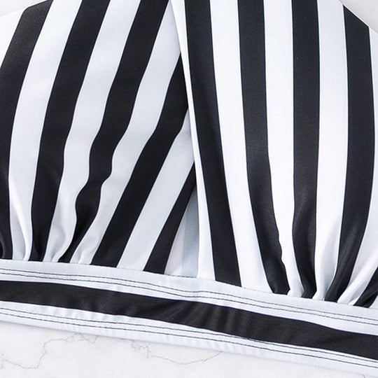 Damen Triangel-Bikini mit raffinierten Bindebändern und elegantem gestreiftem Design EB