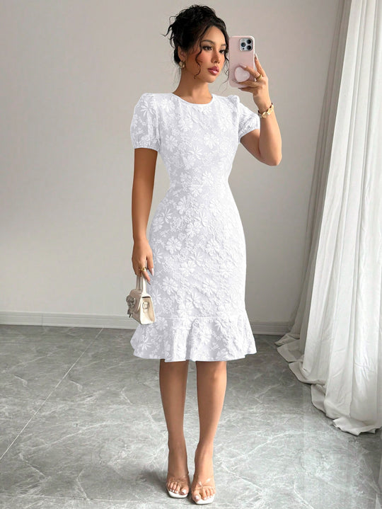 Damen Elegantes Blumenkleid mit Rüschensaum EB