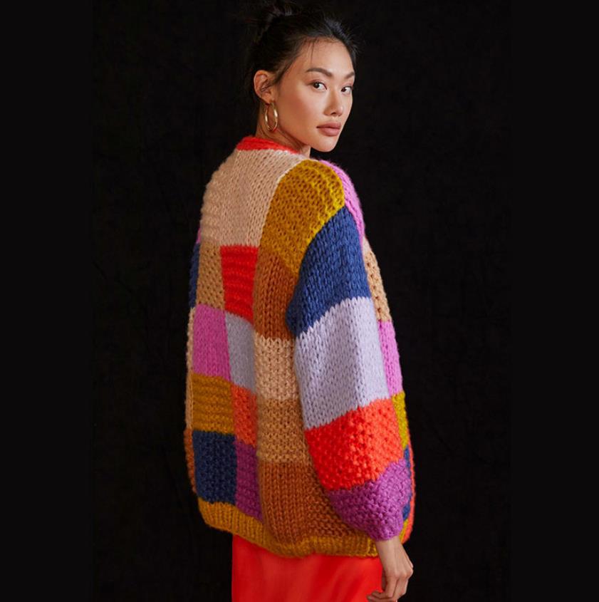 Damen Grobstrick-Cardigan mit buntem Patchwork-Design EB