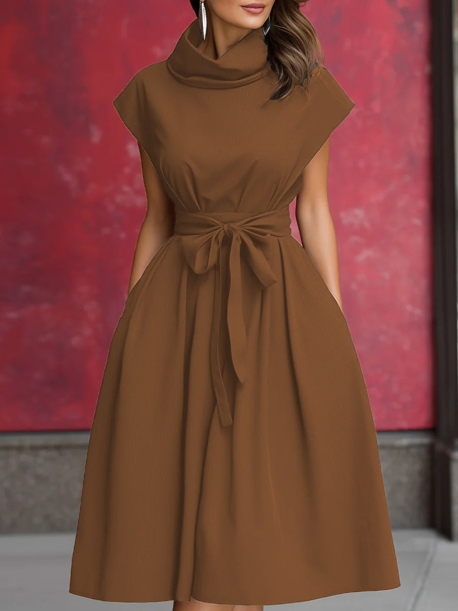 Damen Kleid mit schicker, geraffter Kapuze und praktischen Taschen EB