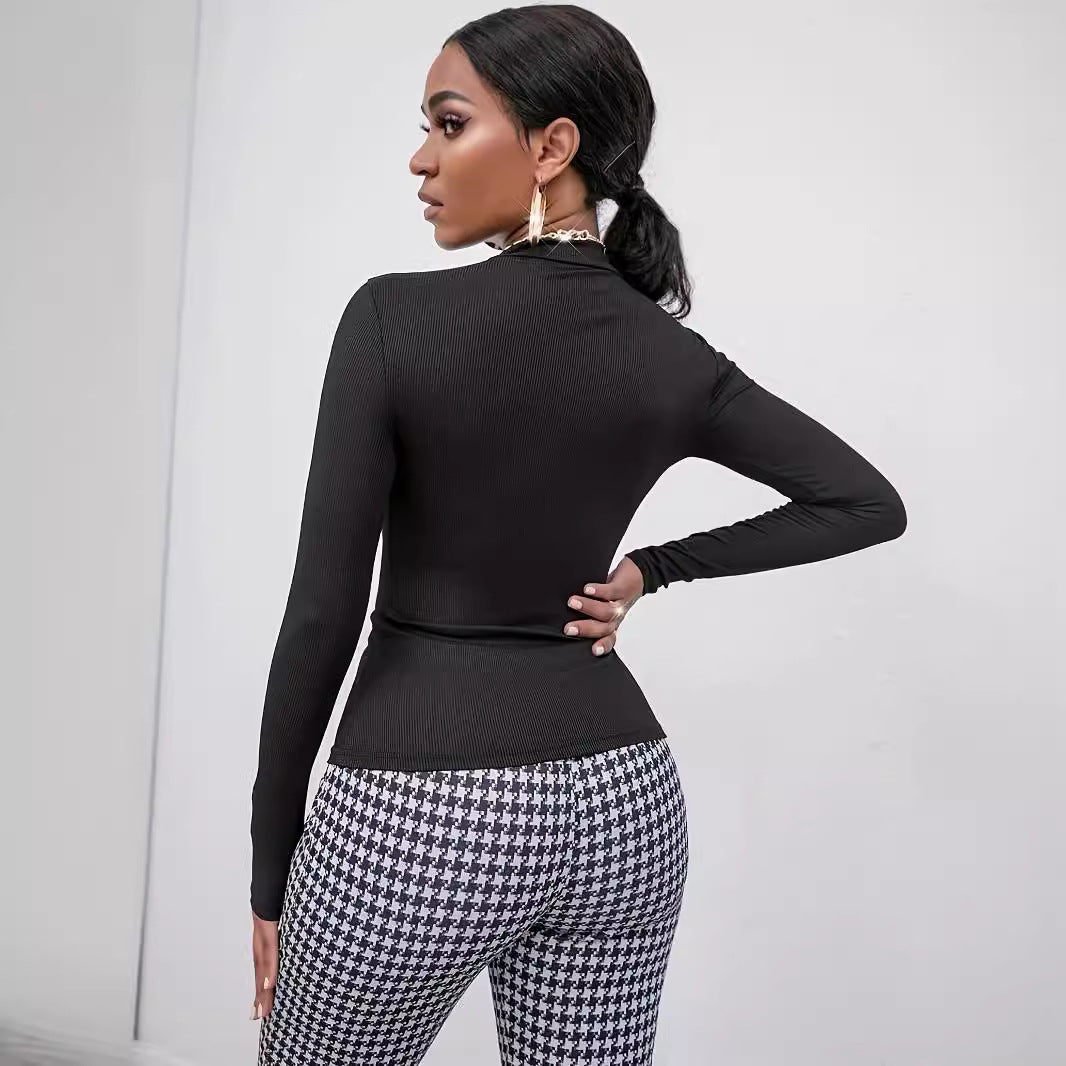 Damen nan figurbetontes transparentes Netz-Langarmshirt mit hohem Kragen und Strass-Skelettmotiv EB