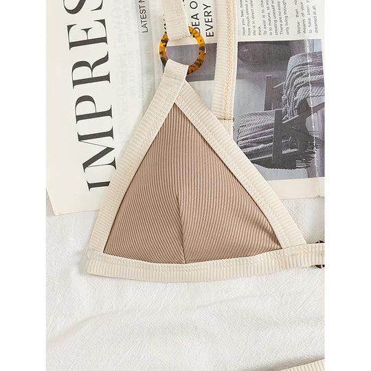 Damen Triangel-Bikini mit eleganten Ringdetails und verstellbaren Trägern EB