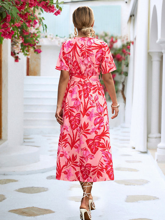 Damen Wickelkleid im floralen Design mit eleganten Rüschendetails EB