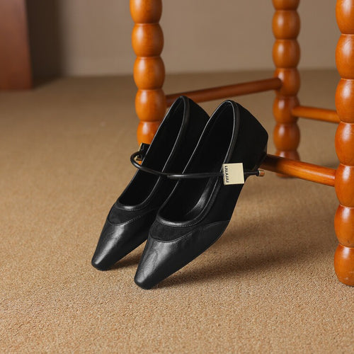 Damen modische Ballerina mit elegantem Riemchen EB