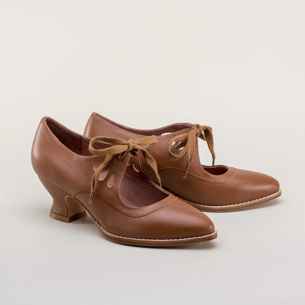 Damen elegante Schnürpumps mit geschwungenem Design und komfortablem Absatz EB