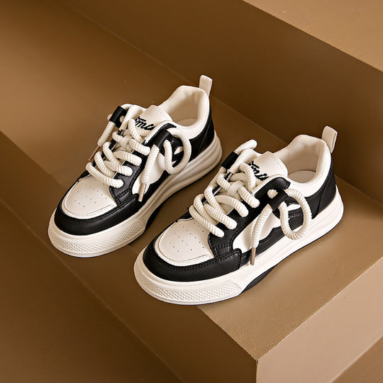 Damen Sportliche Sneakers mit atmungsaktivem Obermaterial und modischen Akzenten EB