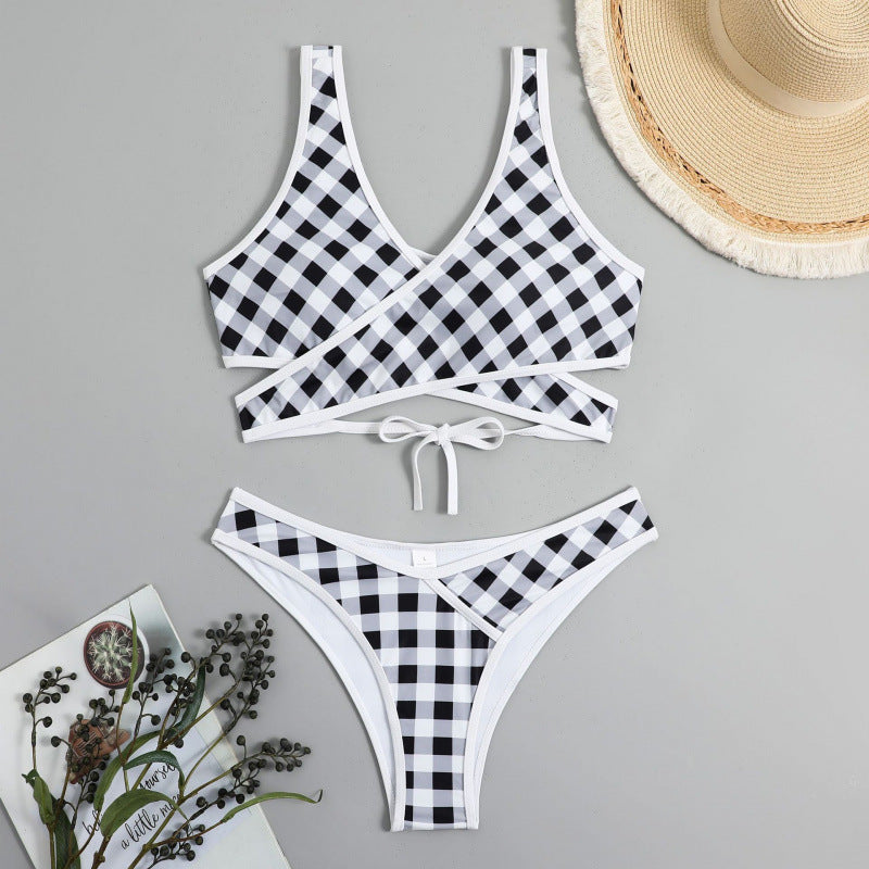 Damen Triangel-Bikini mit modernem Wickel-Design und verspieltem Karomuster EB