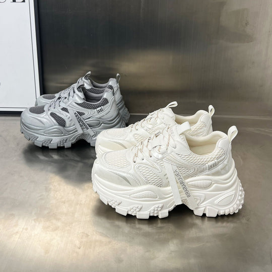 Damen Sportliche Sneakers mit extrem dämpfendem Sohlenprofil und atmungsaktiver Oberflächenstruktur EB