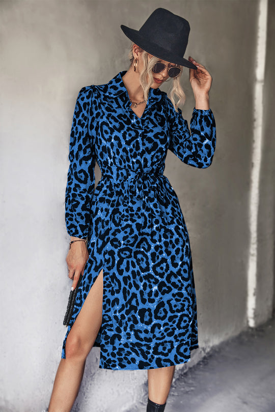 Damen Midi-Kleid mit modernem Leopardenmuster und elegantem Schlitz EB