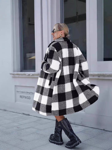 EB | Langer Mantel - Oversized Fit - Sherpa Textur - Karomuster - Reverskragen