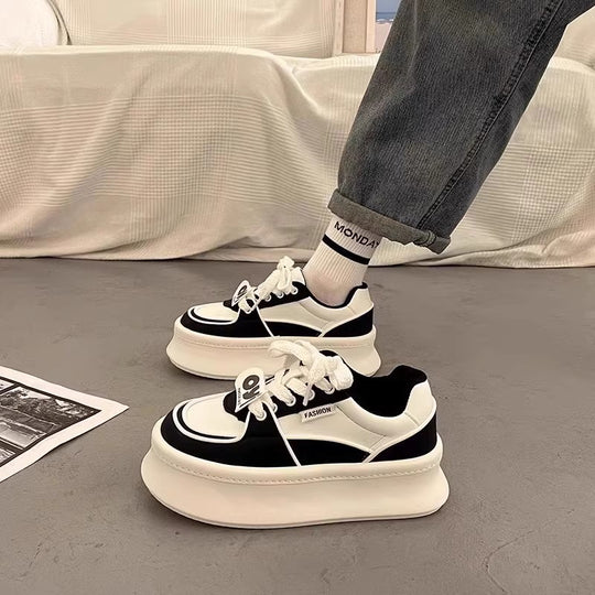 Damen Sportliche Plateau-Sneaker mit modischem Design und bequemer Dämpfung EB