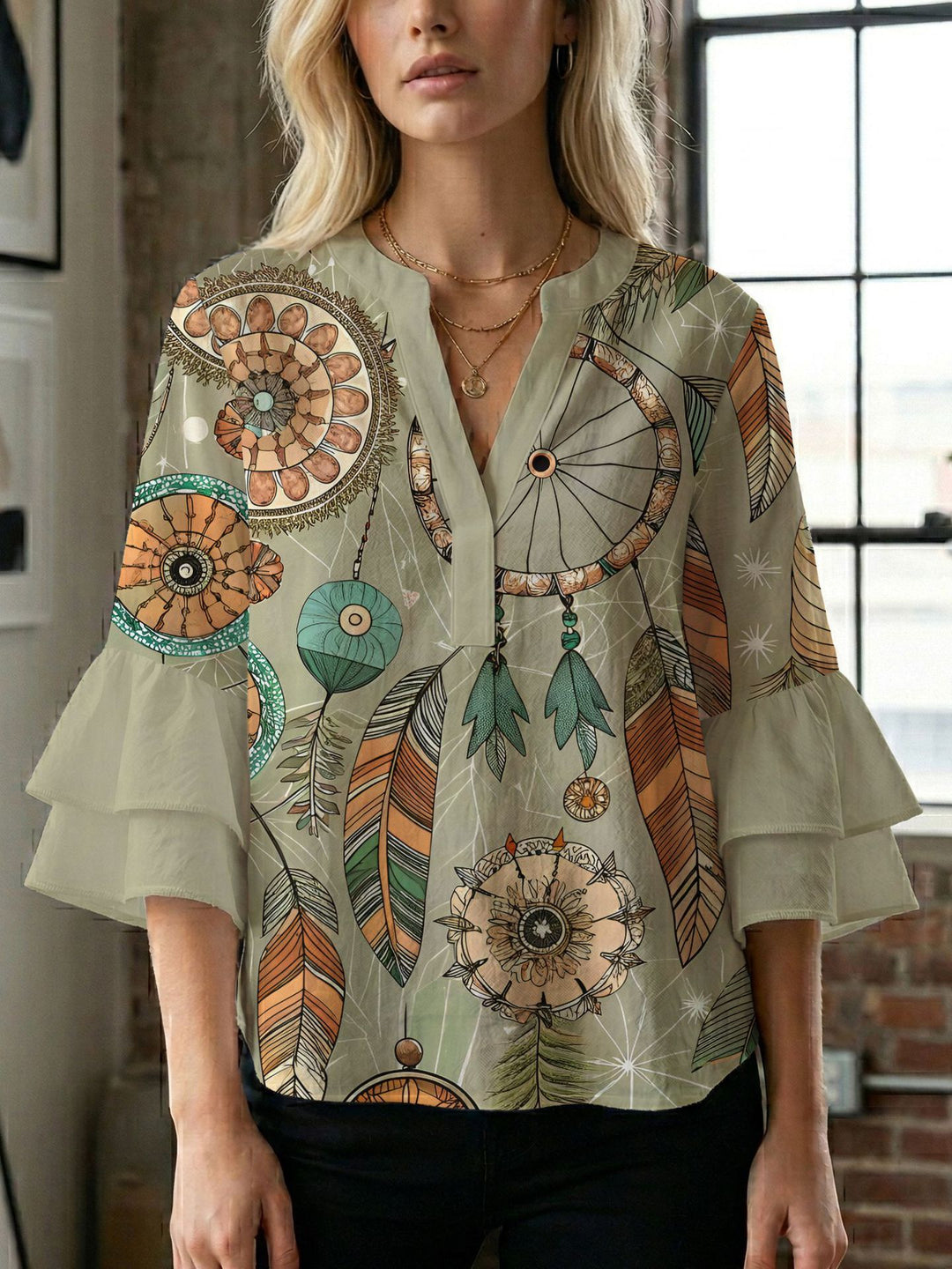 Damen Blusenshirt mit voluminösen Ärmeln und kreativem Druckdesign EB