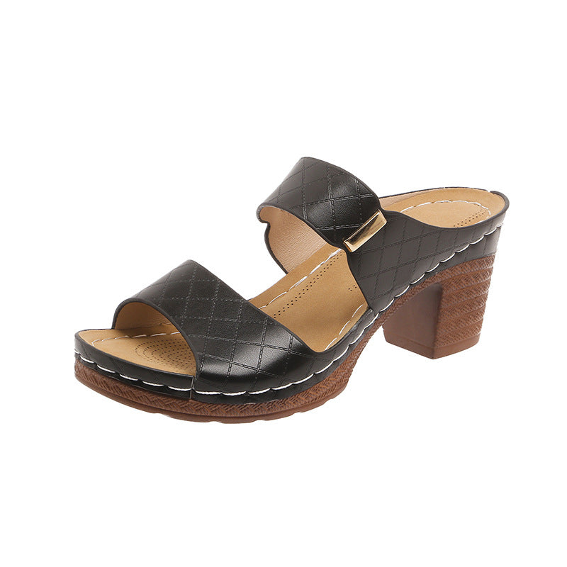 Damen Plateau-Pantoletten mit geschwungenen Riemen und eleganten Details EB