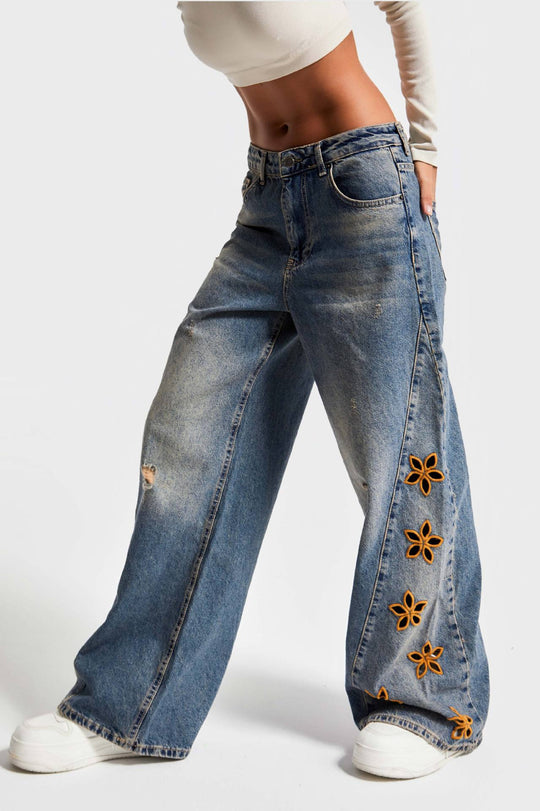 Damen weite Jeans mit floralem Stickdesign EB