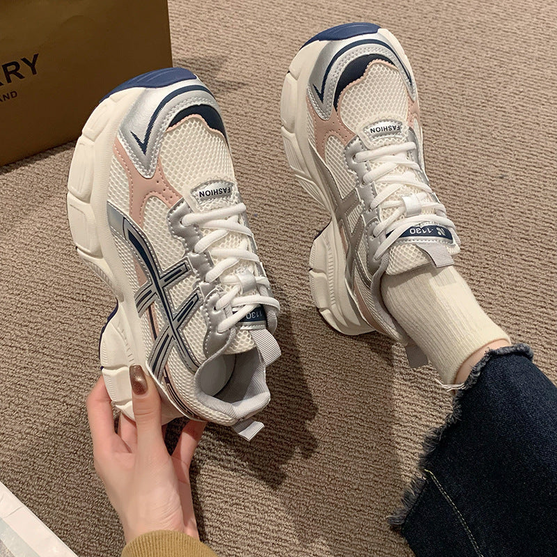 Damen Sportliche Sneakers mit innovativer Dämpfungstechnologie und atmungsaktiver Oberflächenstruktur EB