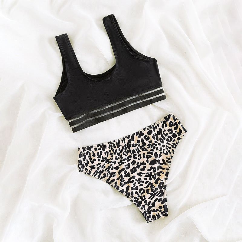 Damen Bikini-Set mit sportlichem Oberteil und trendigem Leopardenmuster EB