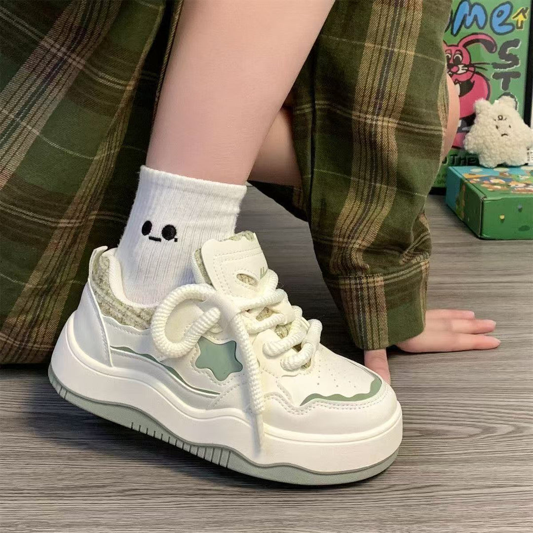 Damen Trendige Sneakers mit modischen Applikationen und gepolsterter Sohle EB
