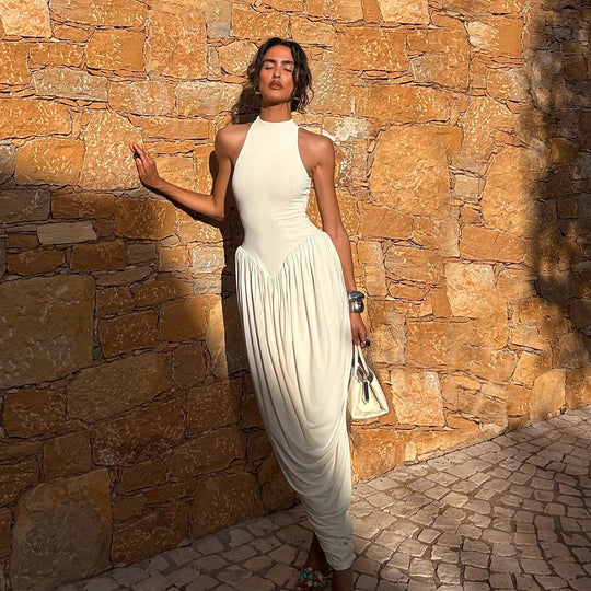 Damen Elegantes Maxi-Jumpsuit mit hohem Kragen und fließendem Saum EB