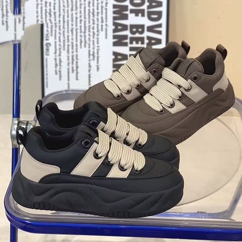 Damen Plattform Sneakers mit dickem Gummi-Style und farblich abgesetzten Details EB