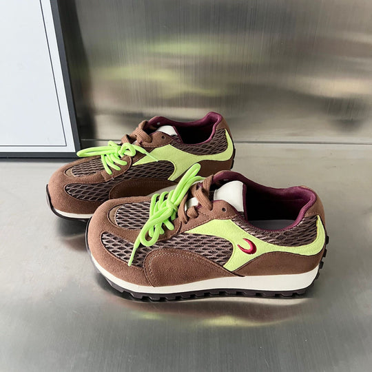 Damen Sportliche Schnürschuhe mit atmungsaktivem Mesh-Obermaterial und rutschfester Sohle EB