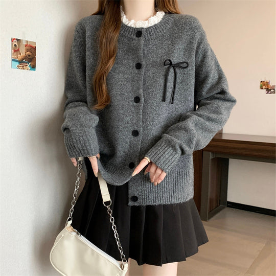 Damen Strickcardigan mit dekorativen Knöpfen und Schleifenakzent EB