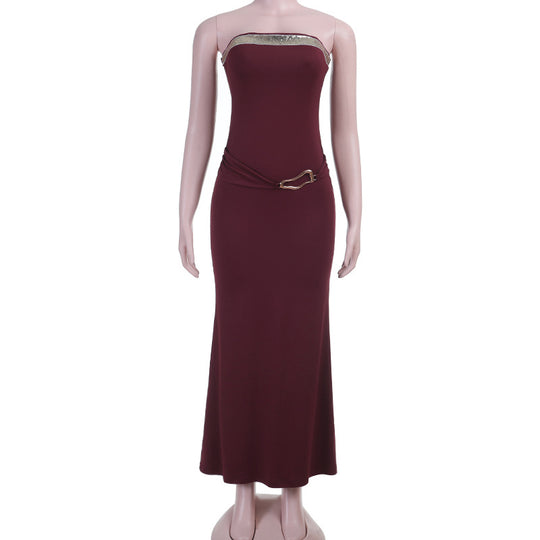 Damen langes Maxikleid mit schulterfreiem Design und eleganter Metallverzierung EB
