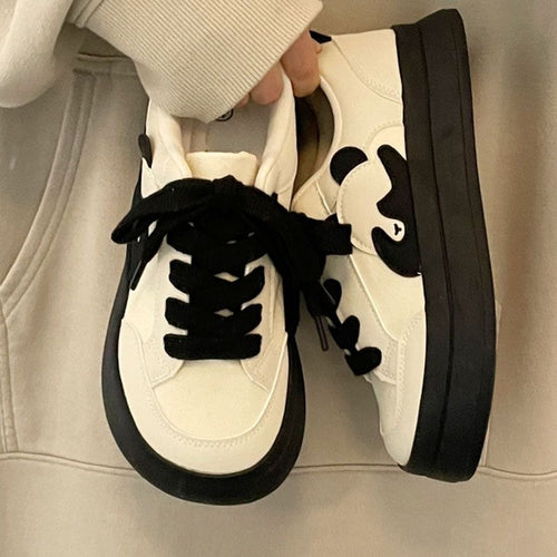 Damen Modische Sneakers mit auffälligem Design und prägnanter Sohle EB