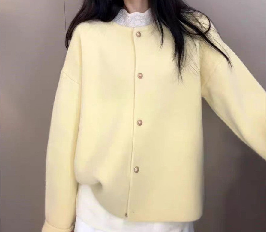 Damen Grobstrickjacke mit eleganter Knopfleiste und lässigem Schnitt EB