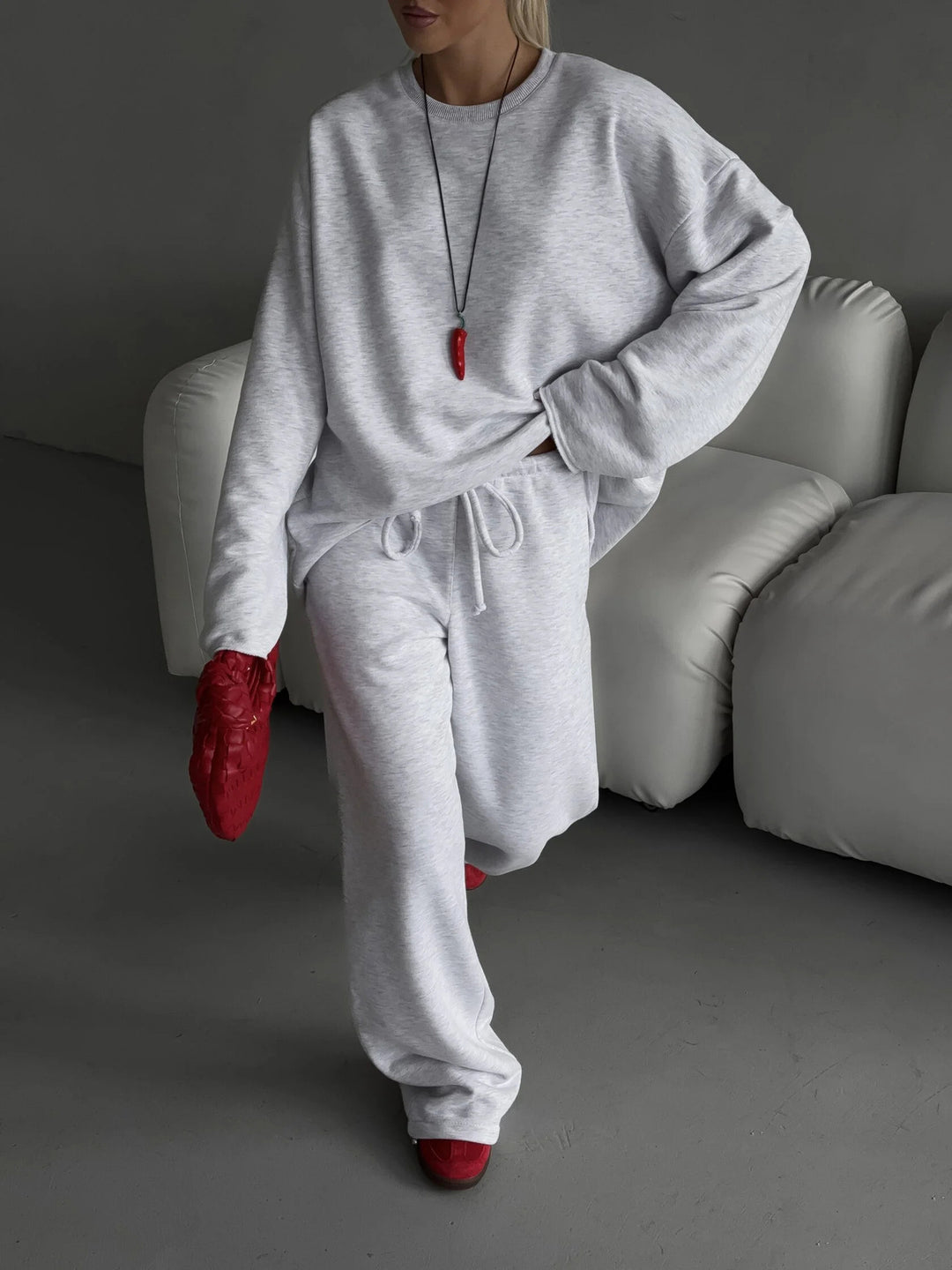 Damen Oversized Loungewear-Set mit Relaxed-Longsleeve und weitem High-Waist-Jogger EB