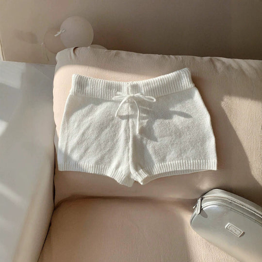 Damen weiche Strickshorts mit praktischem Kordelzug EB