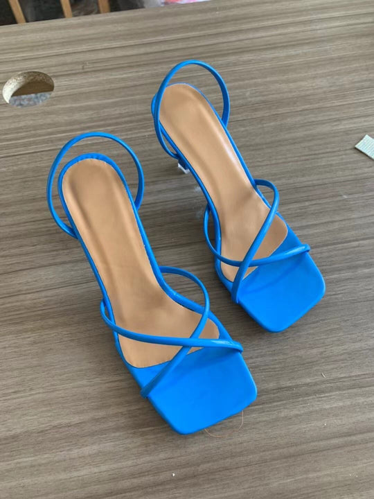 Damen elegante Absatzsandalen mit schmalen gekreuzten Riemen EB