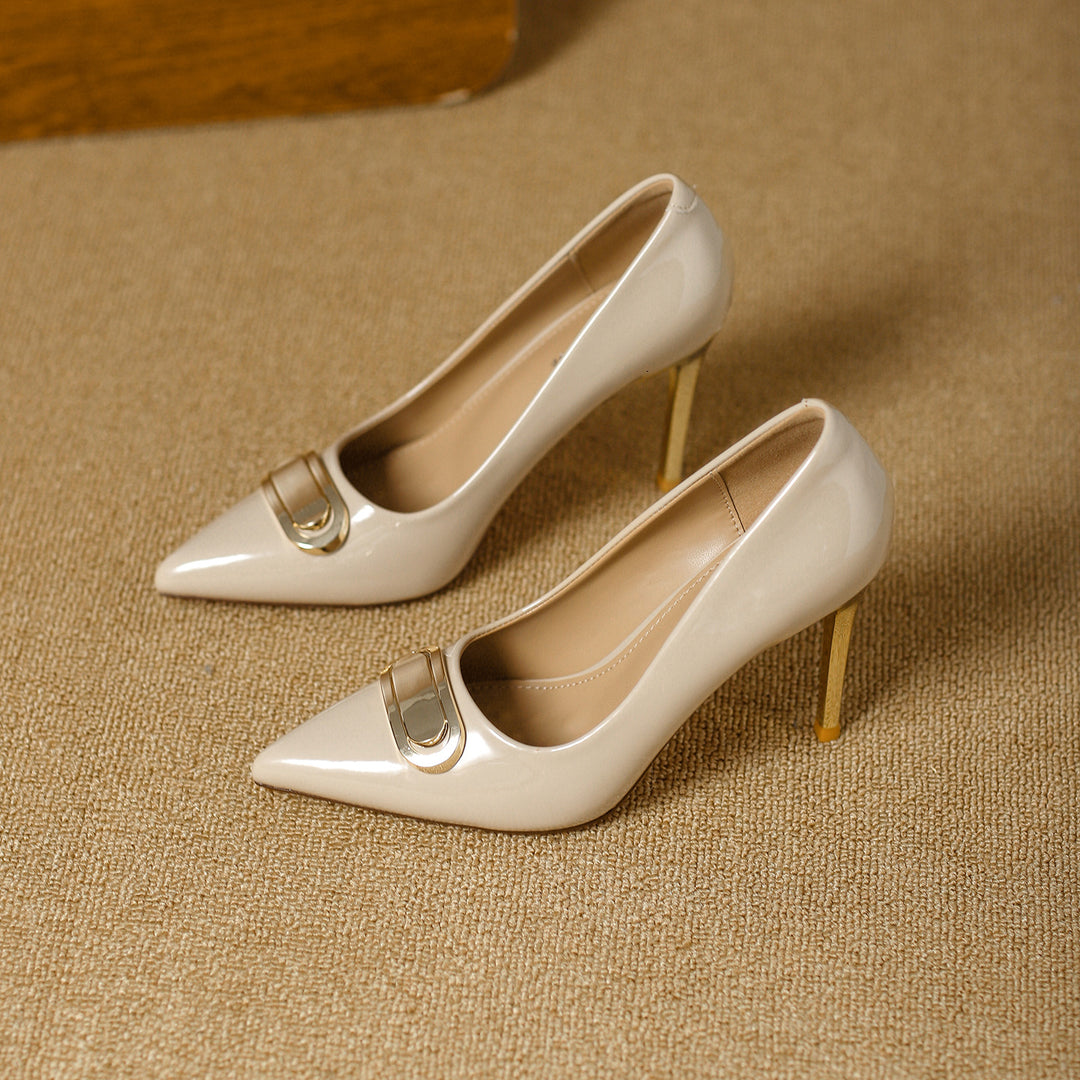 Damen stilvolle Lackpumps mit eleganter Goldschnalle EB