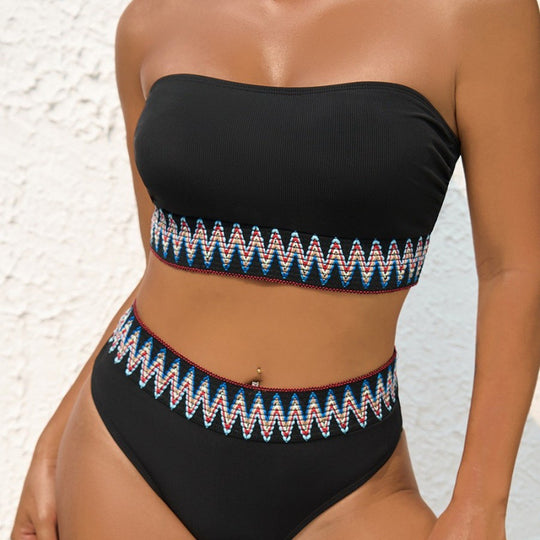 Damen Bandeau-Bikini-Set mit hochwertigem Stickdesign EB