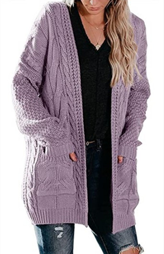 Damen Grobstrickjacke mit femininer Silhouette und praktischen Taschen EB